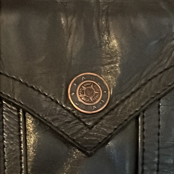 Fully lined black leather jacket - Picture 5 of 6